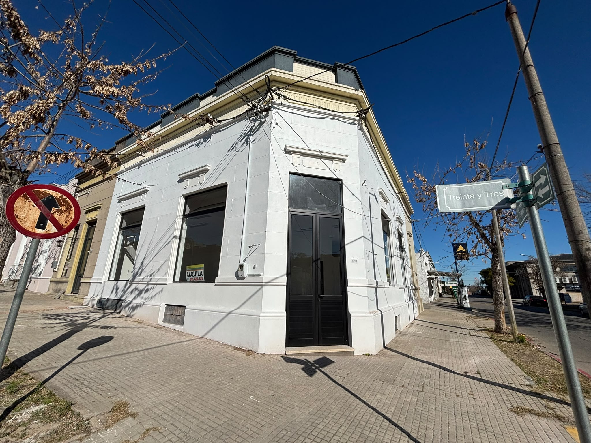 Alquiler de excepcional Local Comercial en Nueva Helvecia-Colonia. REF:840